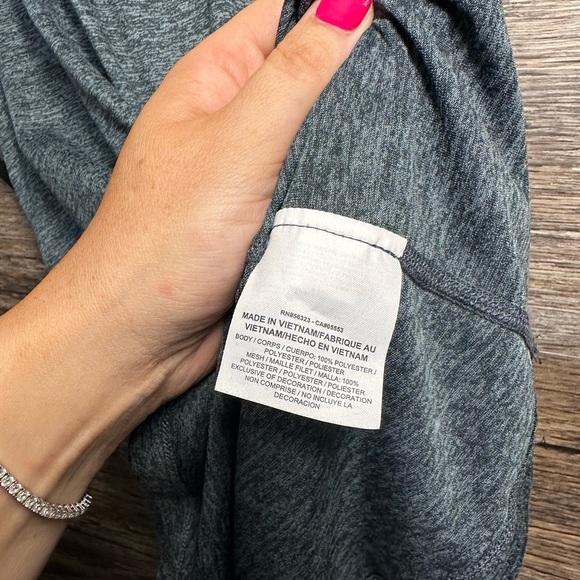 Nike Gray Dri Fit Fitted Sleeveless Tank Top - Picture 7 of 7